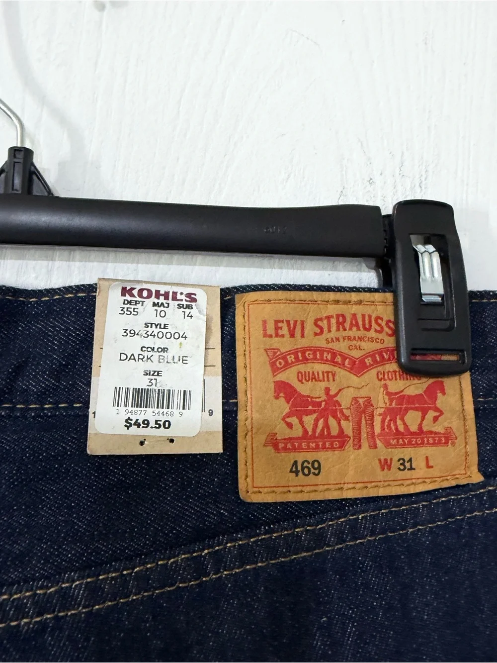 Levi’s 469 Loose Jean Shorts
